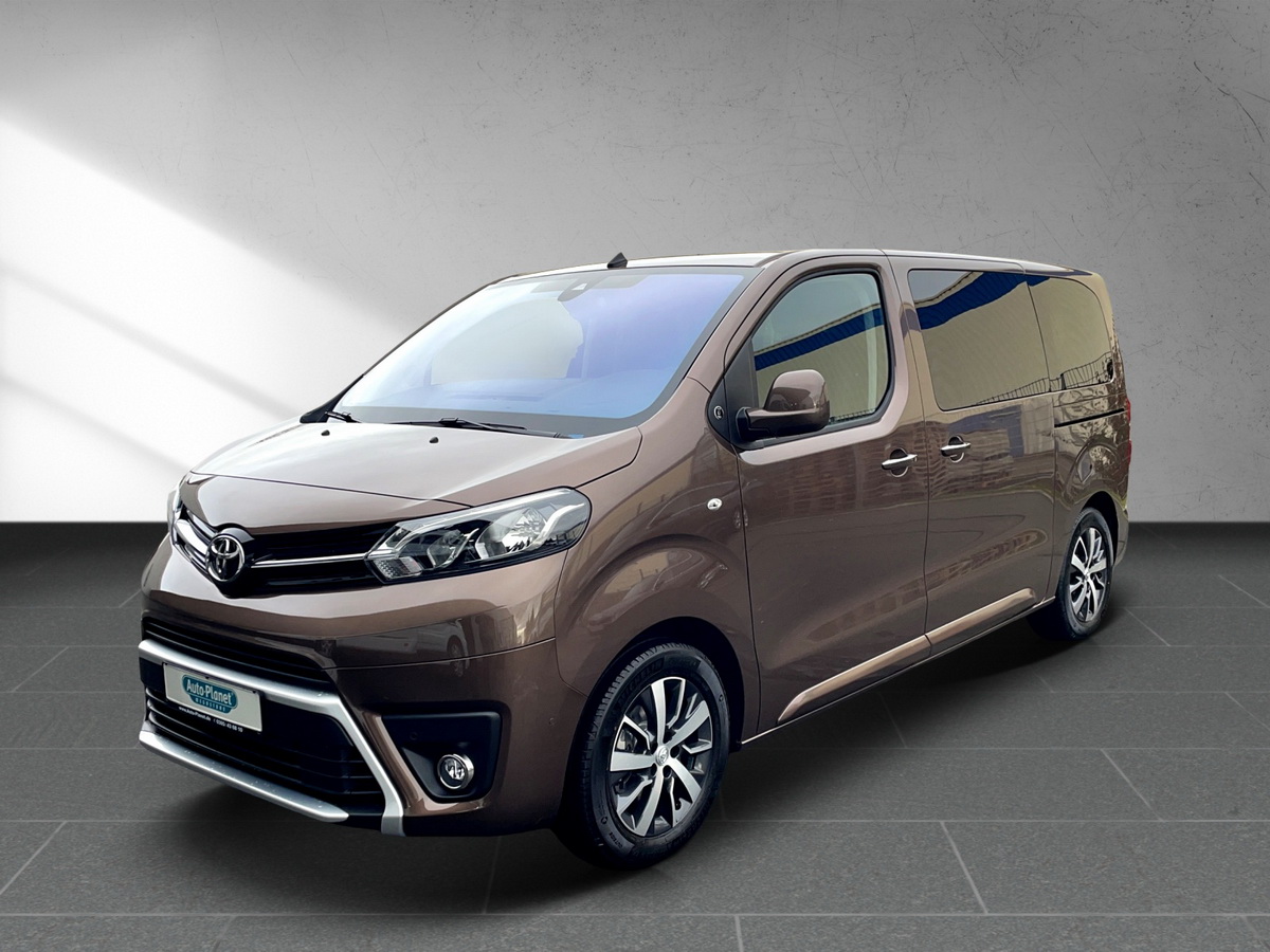 Toyota ProAce Verso mit Schaltgetriebe